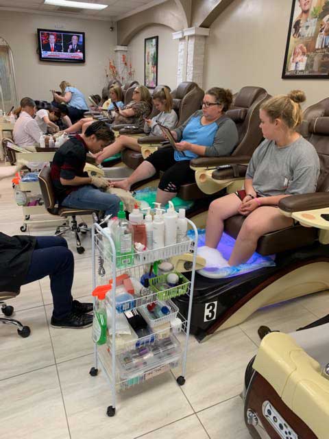 Sang Tiệm Nails Tomball, Texas - Income Tốt