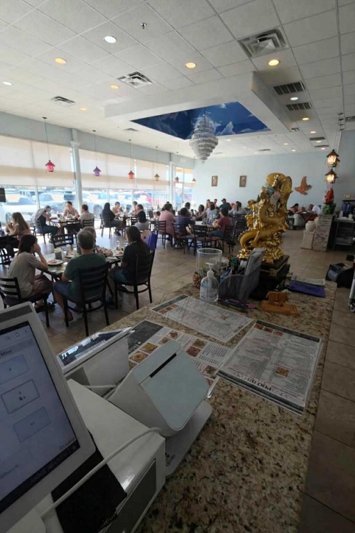 Bán tiệm nail tại Cibolo, Texas - rộng 3100 sqft, 40 bàn