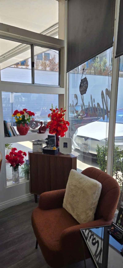 NAIL STATION FOR RENT VÀ CẦN THỢ NAILS Ở NEWPORT BEACH, CA tại California - hình 3