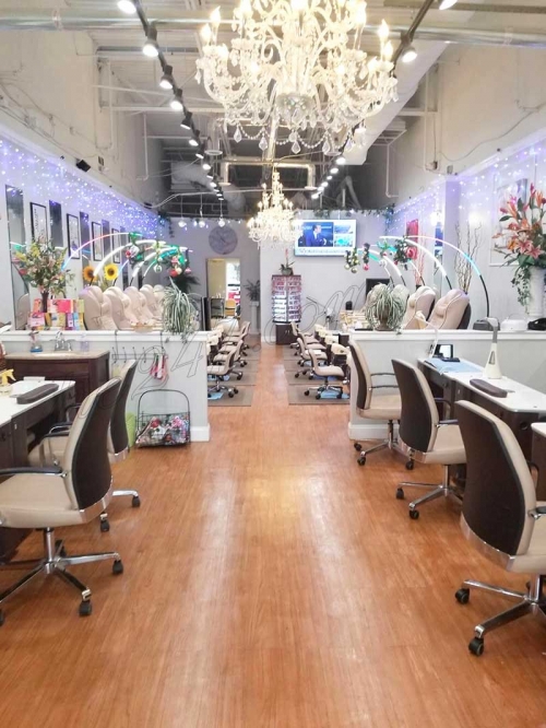 Sang Tiệm Nails Florida - Vị Trí Tốt tại Altamonte Springs, Florida - hình 3