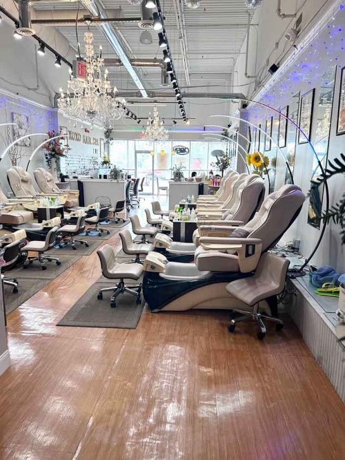 Sang Tiệm Nails Florida - Vị Trí Tốt tại Altamonte Springs, Florida - hình 5