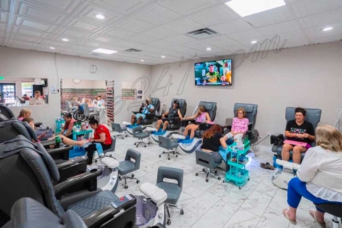 Sang Tiệm Nails Midland, Texas - Income Tốt