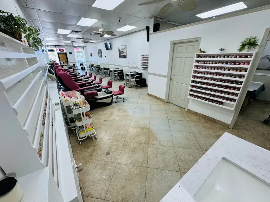Sang Tiệm Nails Tại Mesa, Arizona - Income Tốt - hình 4