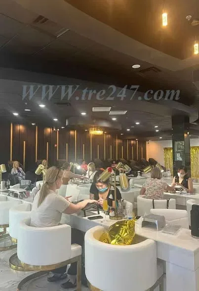 Sang Tiệm Nails Tại Orlando, Florida - hình 2