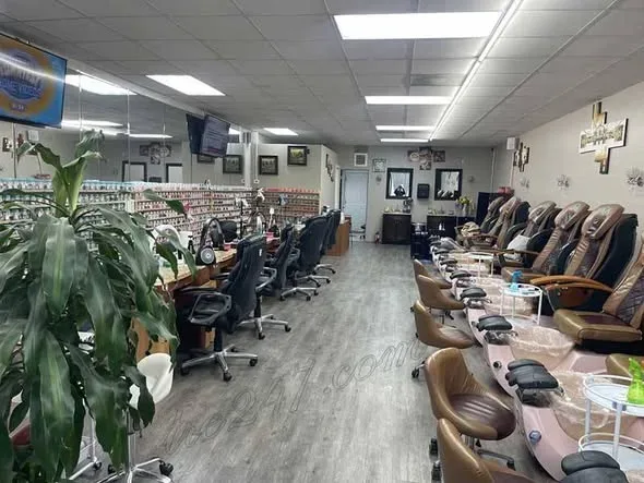Sang Tiệm Nails Tại Waco, Texas