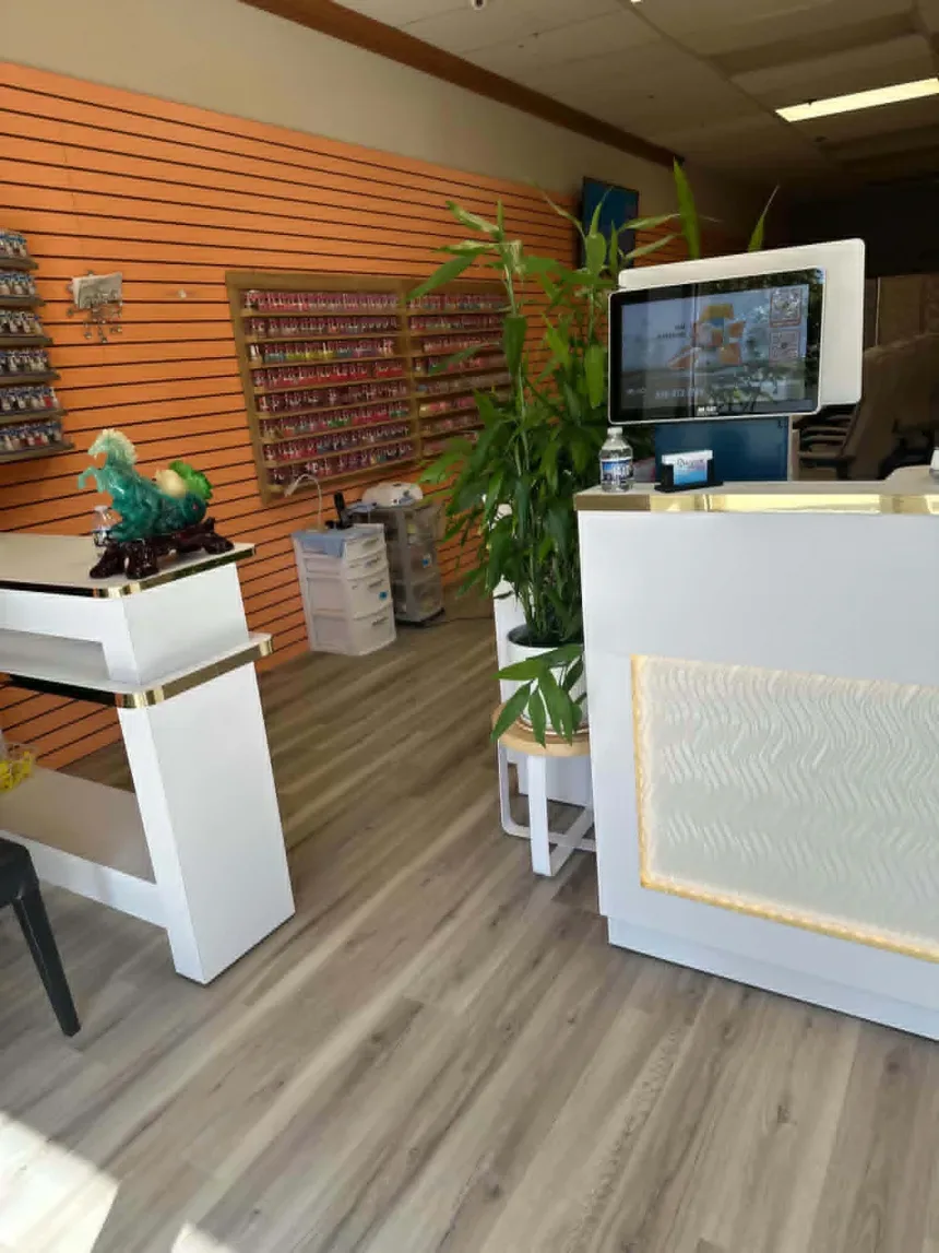 Sang Tiệm Nails Vùng Queenstown, Maryland