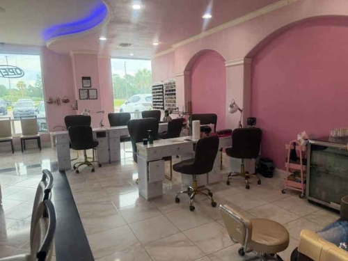 Sang Tiệm Nails Wildwood, Florida - Income Tốt - hình 2